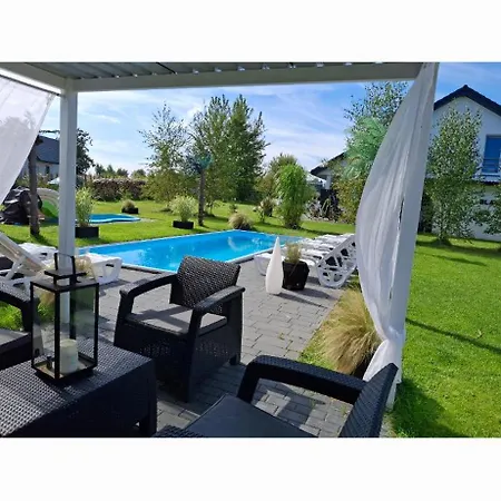 Holiday home Black Pearl Basen Sauna Jacuzzi Mielno (Koszalin)