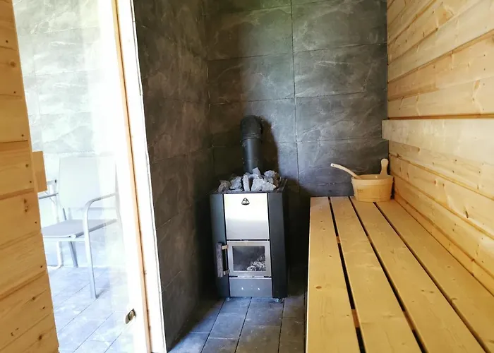 Black Pearl Basen Sauna Jacuzzi *
