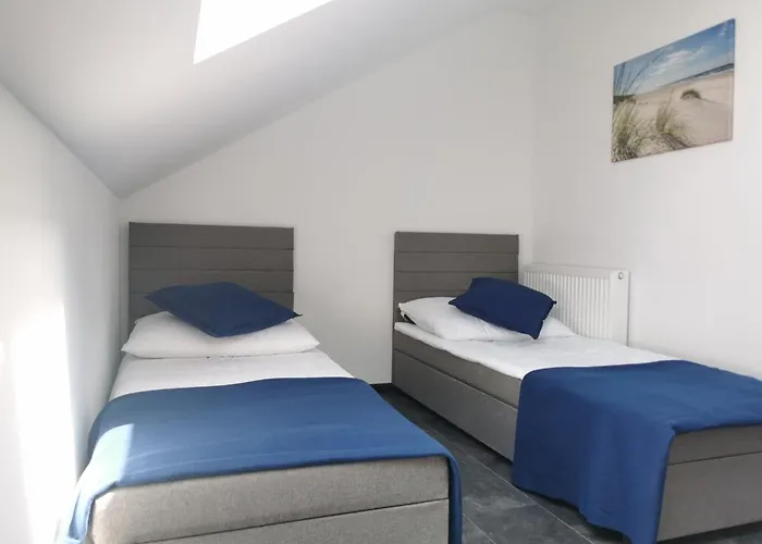 Holiday home Black Pearl Basen Sauna Jacuzzi Mielno (Koszalin)