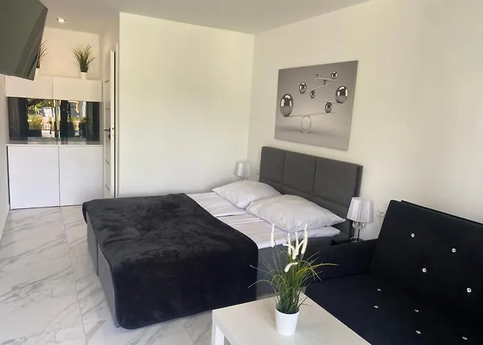 Black Pearl Basen Sauna Jacuzzi