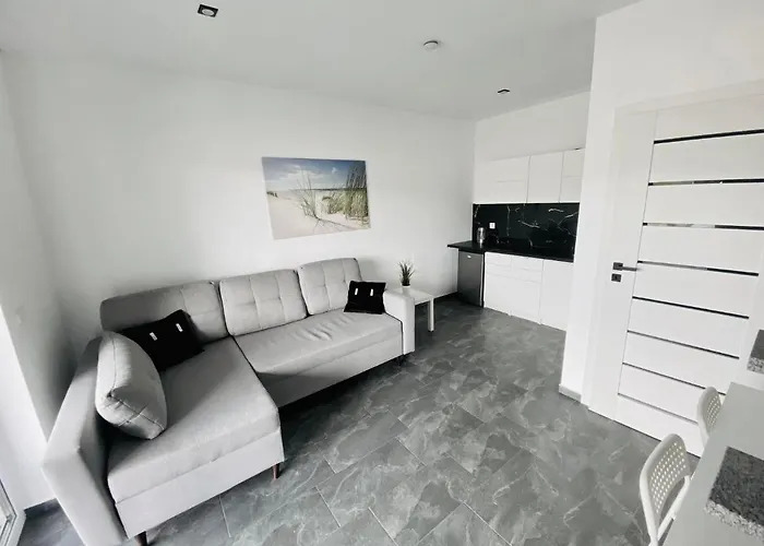 Holiday home Black Pearl Basen Sauna Jacuzzi *