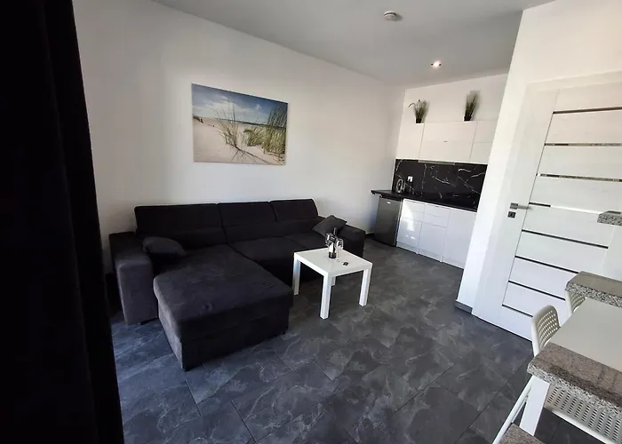 Black Pearl Basen Sauna Jacuzzi Holiday home *